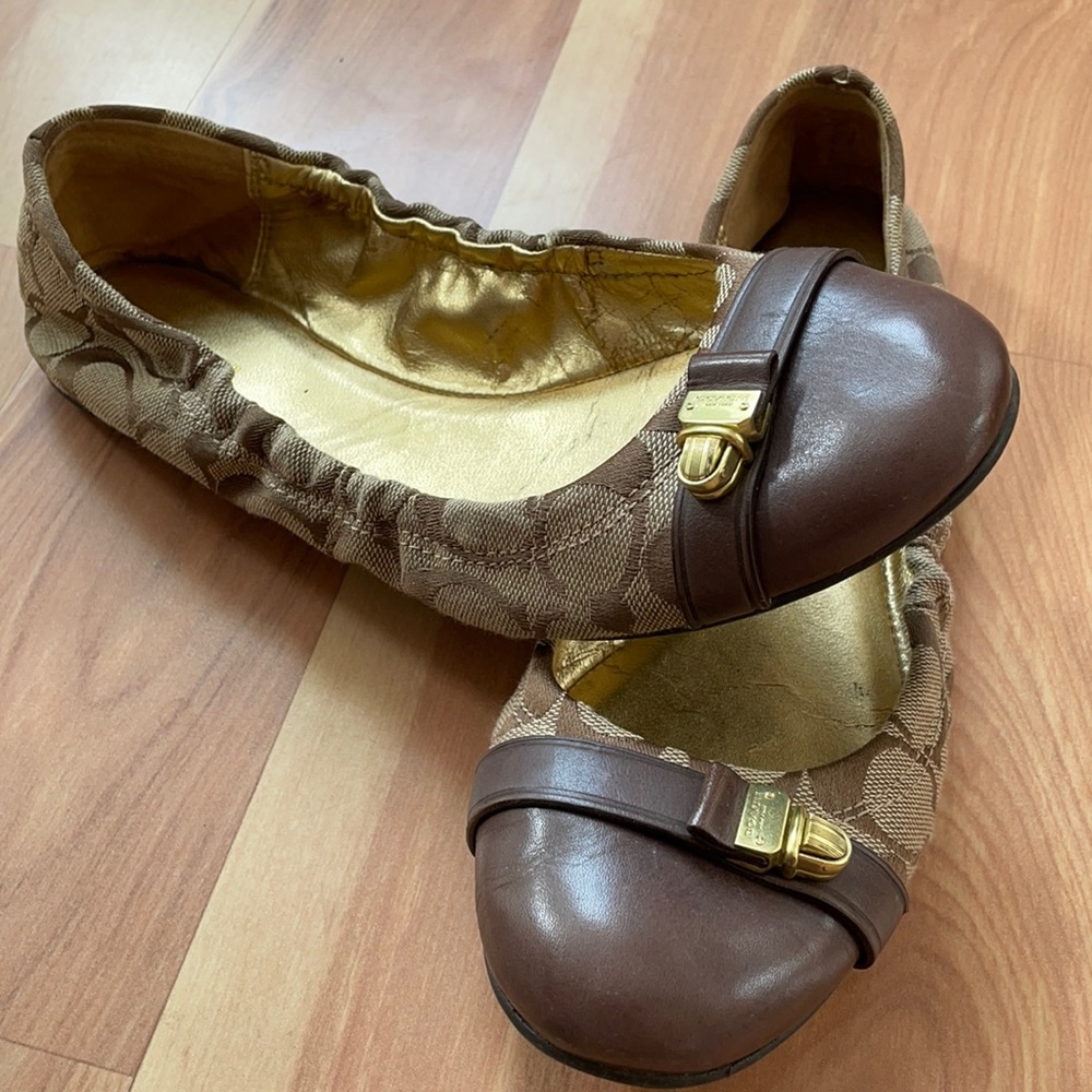 Coach Flats sz 8
